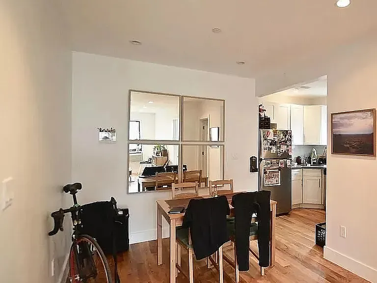 220 Vernon Ave #4B — Photo 8