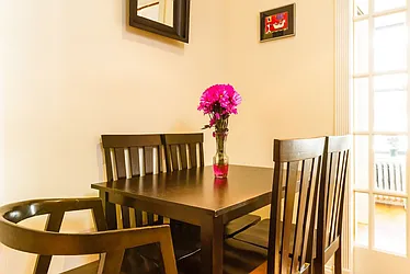 Rented by R New York