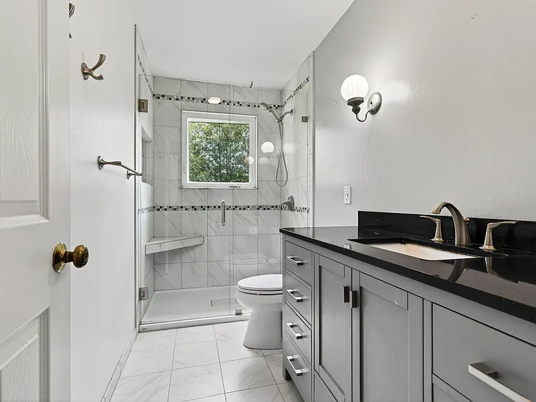 2348 Mill Creek Ln — Photo 17