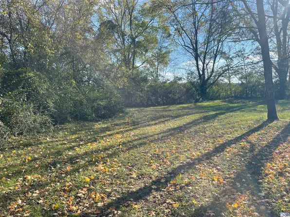 414 21st Ave W, Springfield, TN 37172