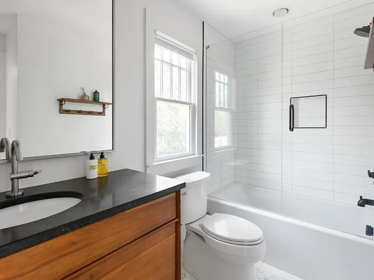 338 Sinclair Ave NE #CH — Photo 14