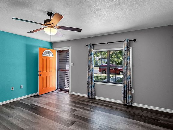 5th image of 606 W 17th St
