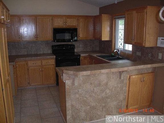 3rd image of 4740 Oxborough Court
