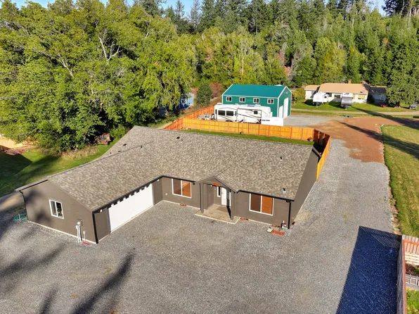 95779 Saunders Creek Rd, Gold Beach, OR 97444