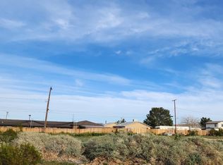 938 Porter St, Ridgecrest, CA 93555