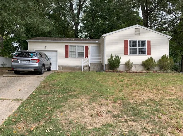 28 Cathy Dr, Newport News, VA 23608