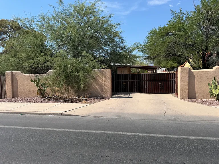 3357 E Pima St — Photo 21