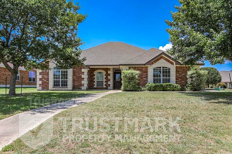 1st image of 2501 Mugho Dr #2501