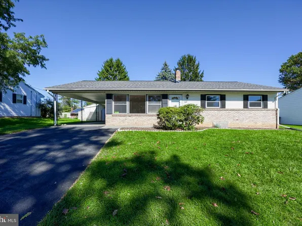 131 Cambridge Dr, Mechanicsburg, PA 17055