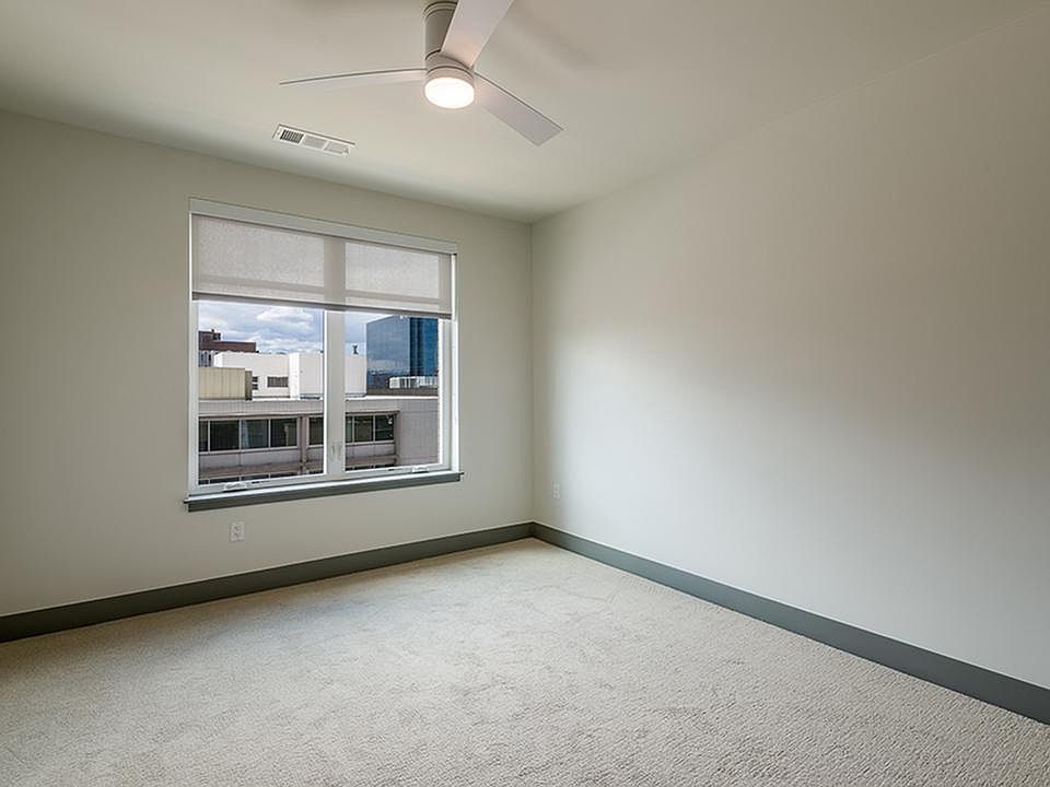 1st image of 1520 E Colfax Ave #201