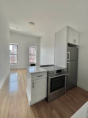 3rd image of 1063 Bedford Ave APT 4A