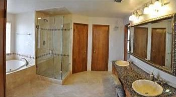 3rd image of 1704 Great Oaks Dr