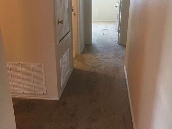 2030 Raindance hallway