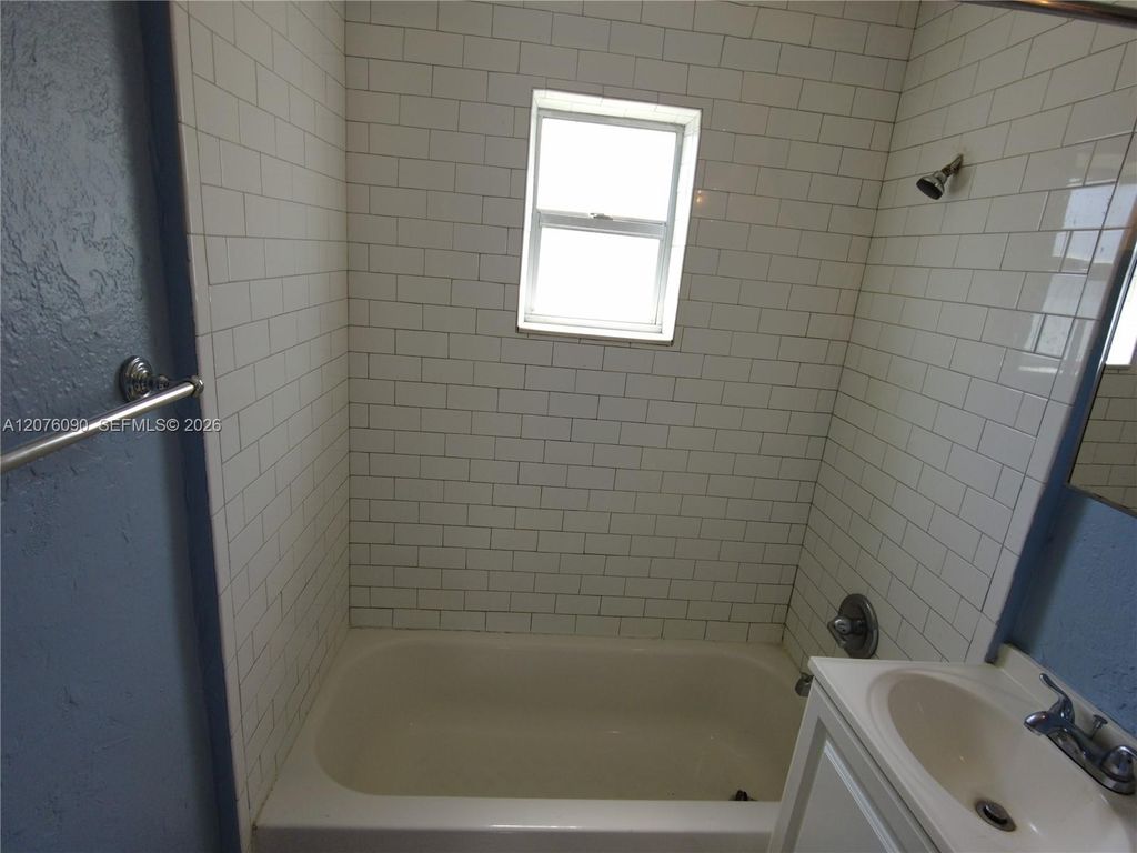 620 NW 16th Ave #2, photo 9