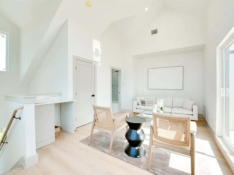 512 N Lancaster Ave #2 — Photo 23