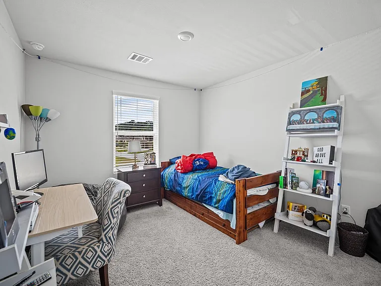 107 Resilient Gale Ct — Photo 18