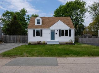 135 Calderwood Dr, Warwick, RI 02886