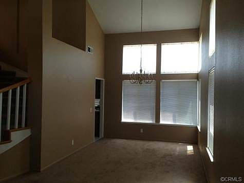 4th image of 2705 W Loma Vista Dr