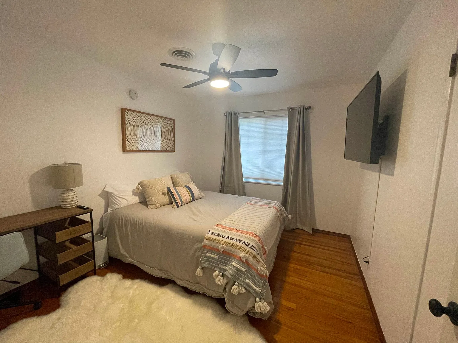 3 bed, 1479 sqft, $2,700 — Photo 4