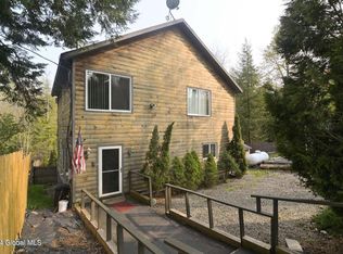 15 Kilmer Roadway, Middle Grove, NY 12850