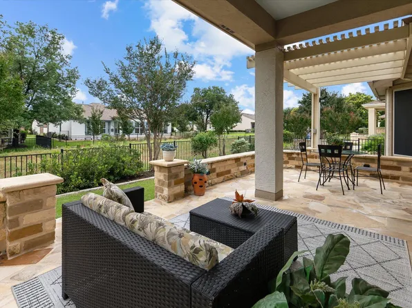 402 Deer Meadow Cir, Georgetown, TX 78633