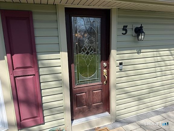 5th image of 5 Beardsley Road