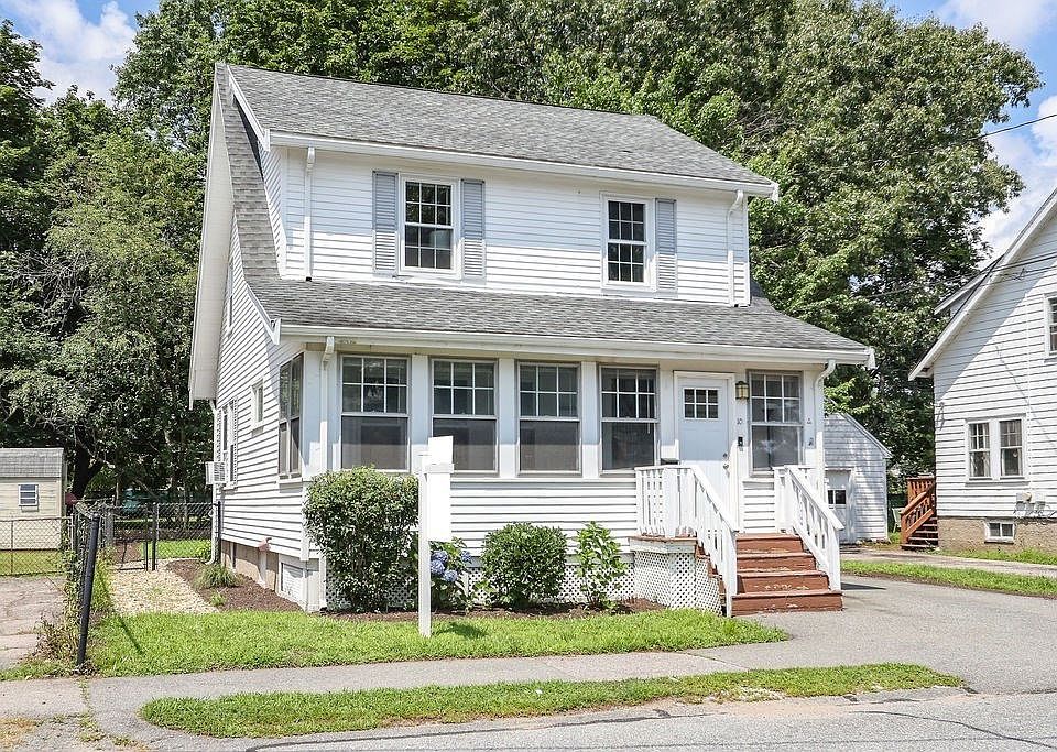 1st image of 10 Hillside Rd
