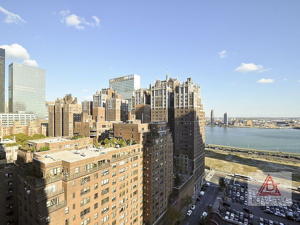 1st image of 300 E 40th St APT 21D
