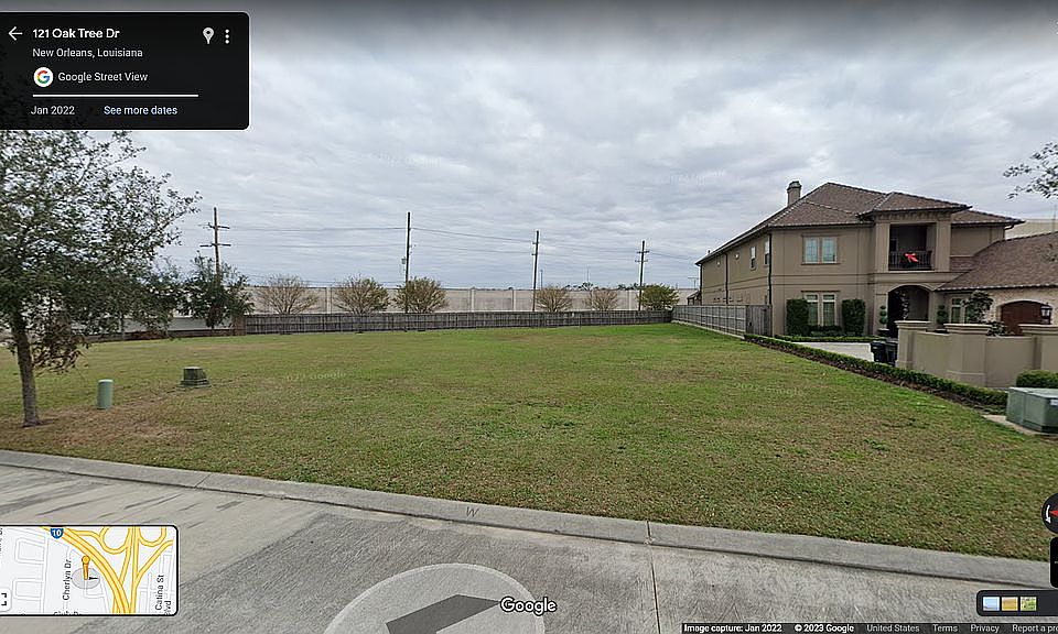 1st image of 121 Oaktree Dr