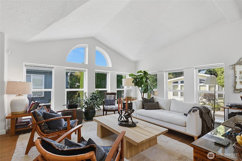 3rd image of 23825 15th Avenue SE #329