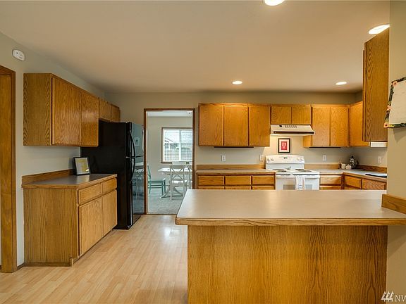 4th image of 511 Cedar Wood Ln