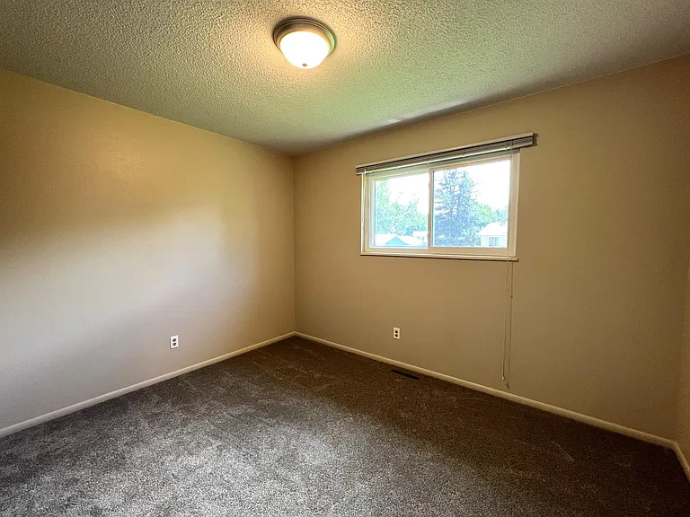 743 Boltz Dr — Photo 11