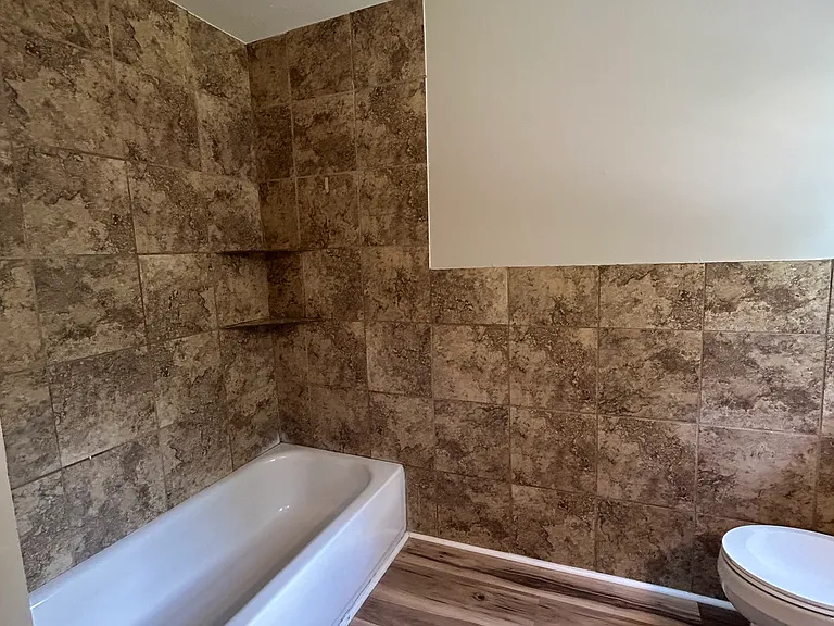 5165 Shirlwood Dr — Photo 22