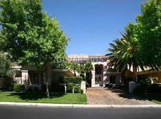 9016 Thornbury Ln, Las Vegas, NV 89134