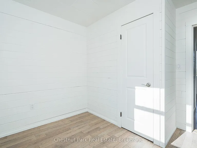 35 Saint Clair St — Photo 39