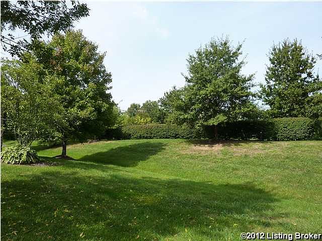 2nd image of 12522 Nursery Ln