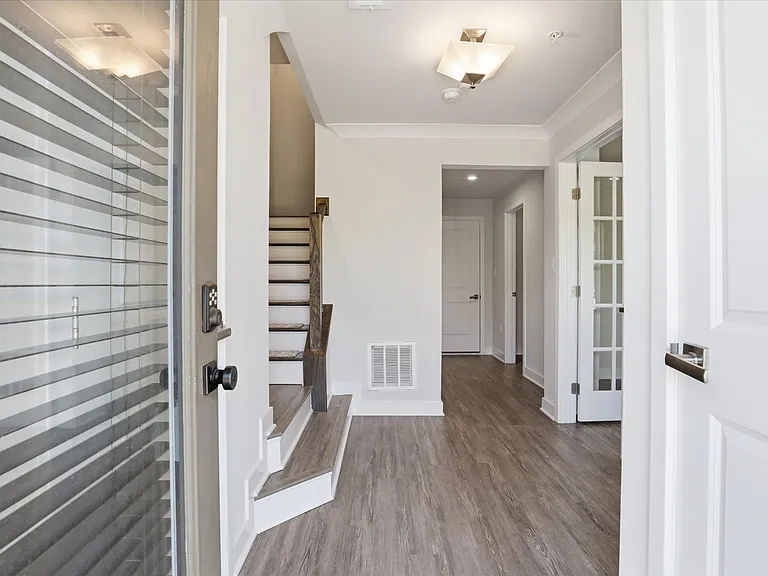 4702 Towne Park Rd — Photo 6
