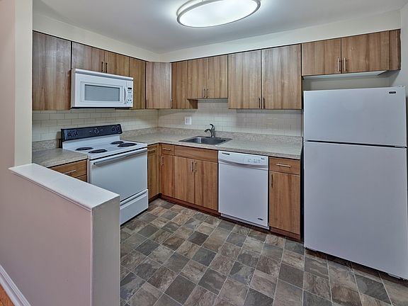Modern backsplash