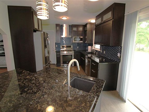 5th image of 5815 N Tracy Ave
