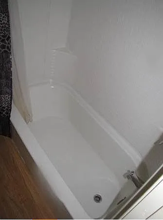 5 bed, 1800 sqft, $2,550 — Photo 4