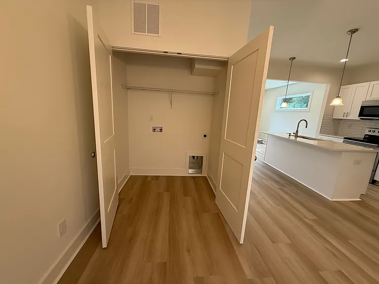 807 E Harrison Ave — Photo 9