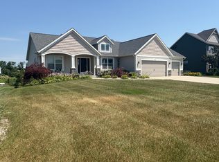 15141 Silver Fir Dr, Holland, MI 49424