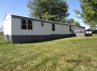 6925 E Olive Branch Rd, Pekin, IN 47165