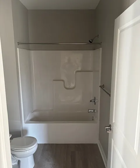 Midvilla Apartments — Photo 15