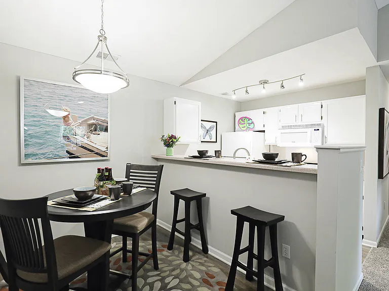 Dining Room & Kitchen