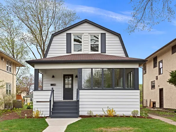 830 N Grove Ave, Oak Park, IL 60302