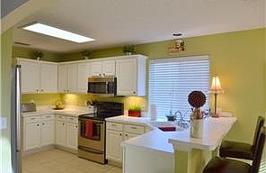 4th image of 106 Silktree Ct