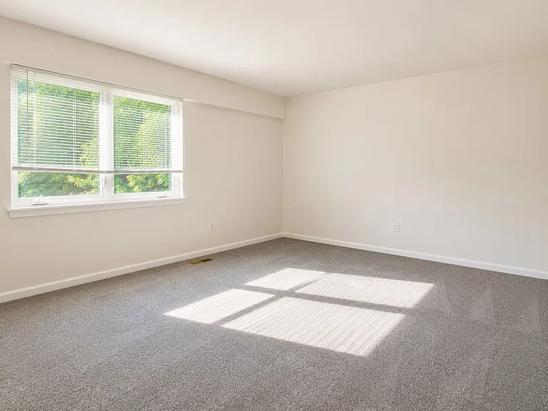 74 Gentry Ct — Photo 4