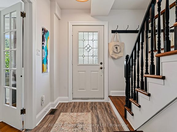 5th image of 208 Albert St