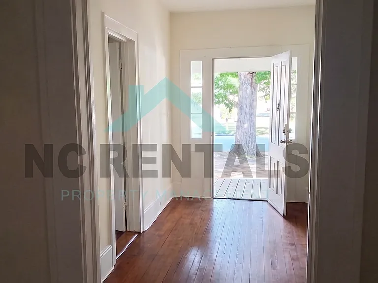 307 N Parker St #305 — Photo 12